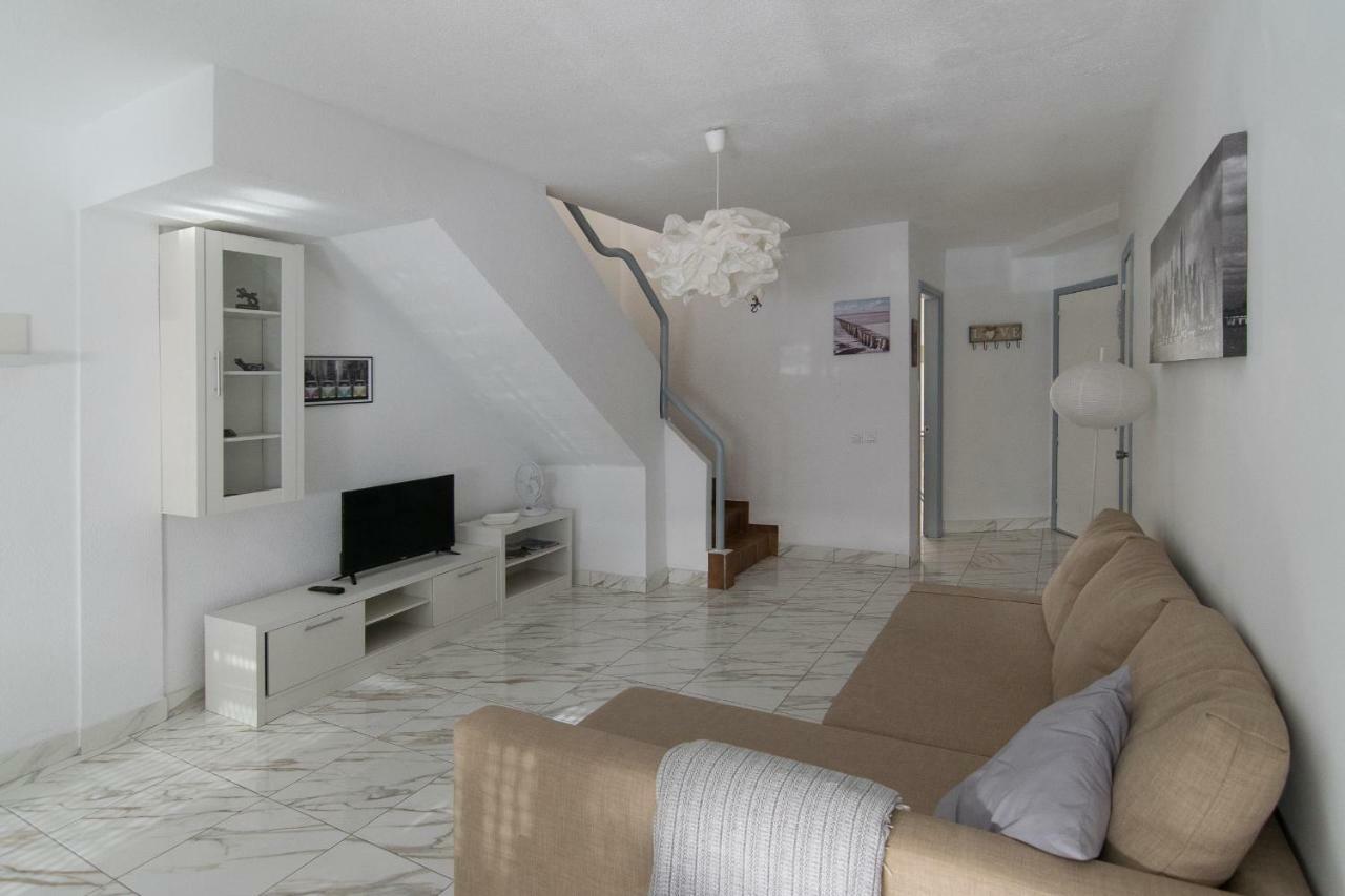 Home Queen Corralejo Bagian luar foto